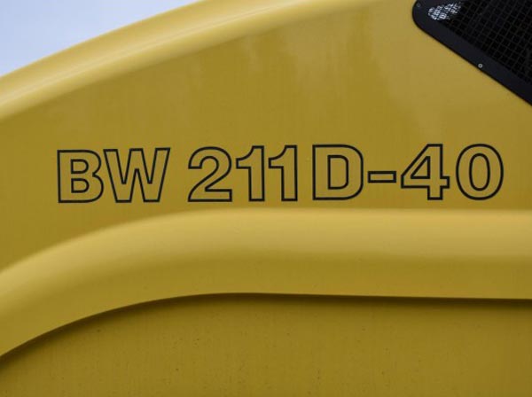Продажа виброкатка грунтового BOMAG BW 211 D-40